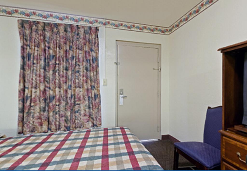Value Inn Knoxville Bagian luar foto